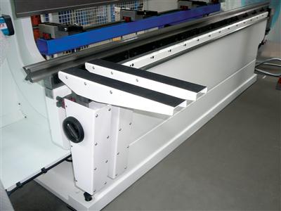 BENDING MACHINES