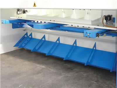CUTTING MACHINES